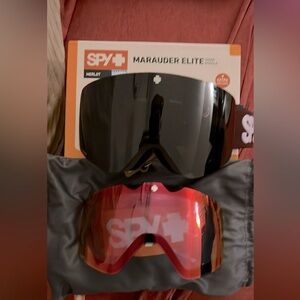 Spy snow goggles
